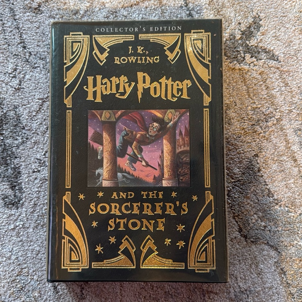 LIMITED COLLECTOR'S EDITION Harry Potter's The Sorcerer's Stone- GREAT Condition